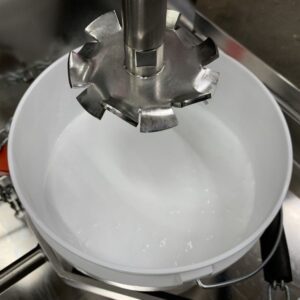 lab mixer with high shear mixing blade